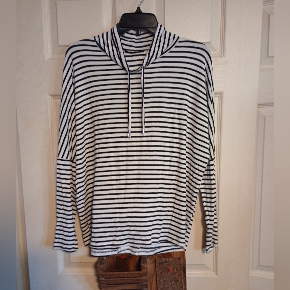 Striped Black and White Bella Jane Cowl Neck Top Size Large